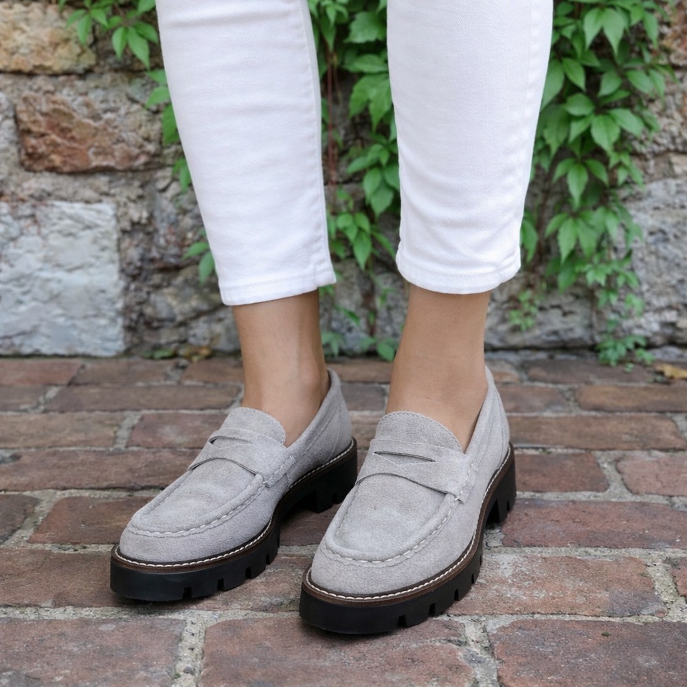 HOUSE OF HARLOW 1960 Taupe Chunky Suede Loafers, 7.5